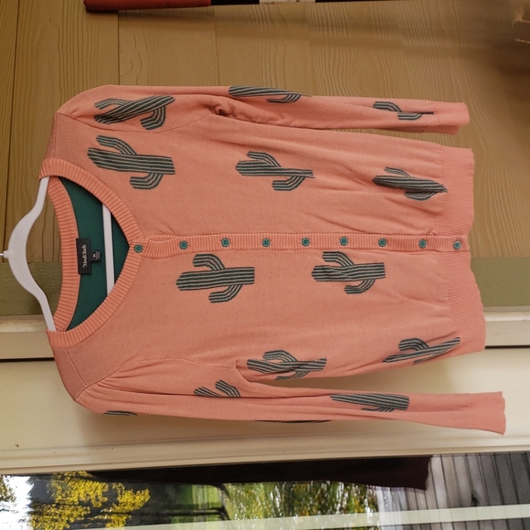 Modcloth Sweaters - 🌵 Pink cactus cardigan